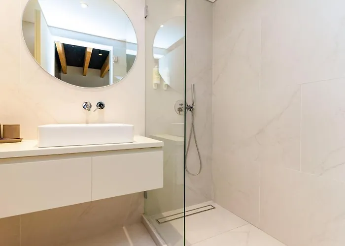 The Coolest Loft In The Heart Of The Center アパート ポルト