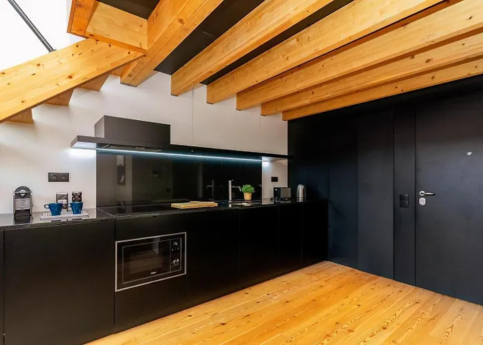 The Coolest Loft In The Heart Of The Center *